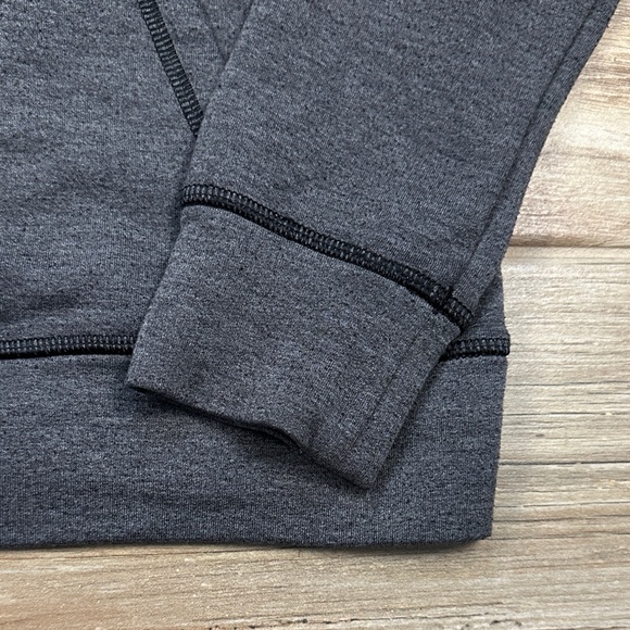 Under Armour Pockets Women's Dark Gray Sweatshirt - EC - Picture 3 of 5